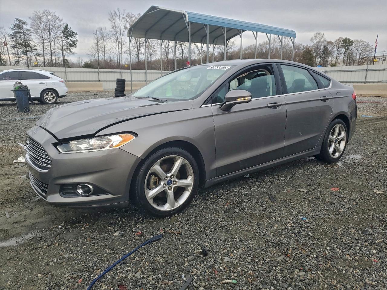 Ford Fusion Se Image 1