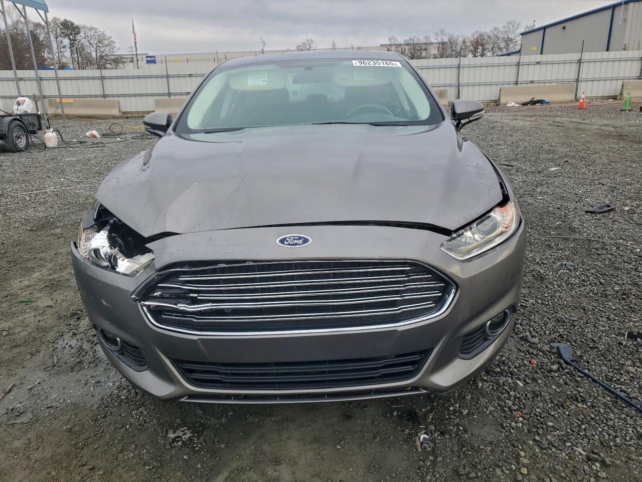 Ford Fusion Se Image 7
