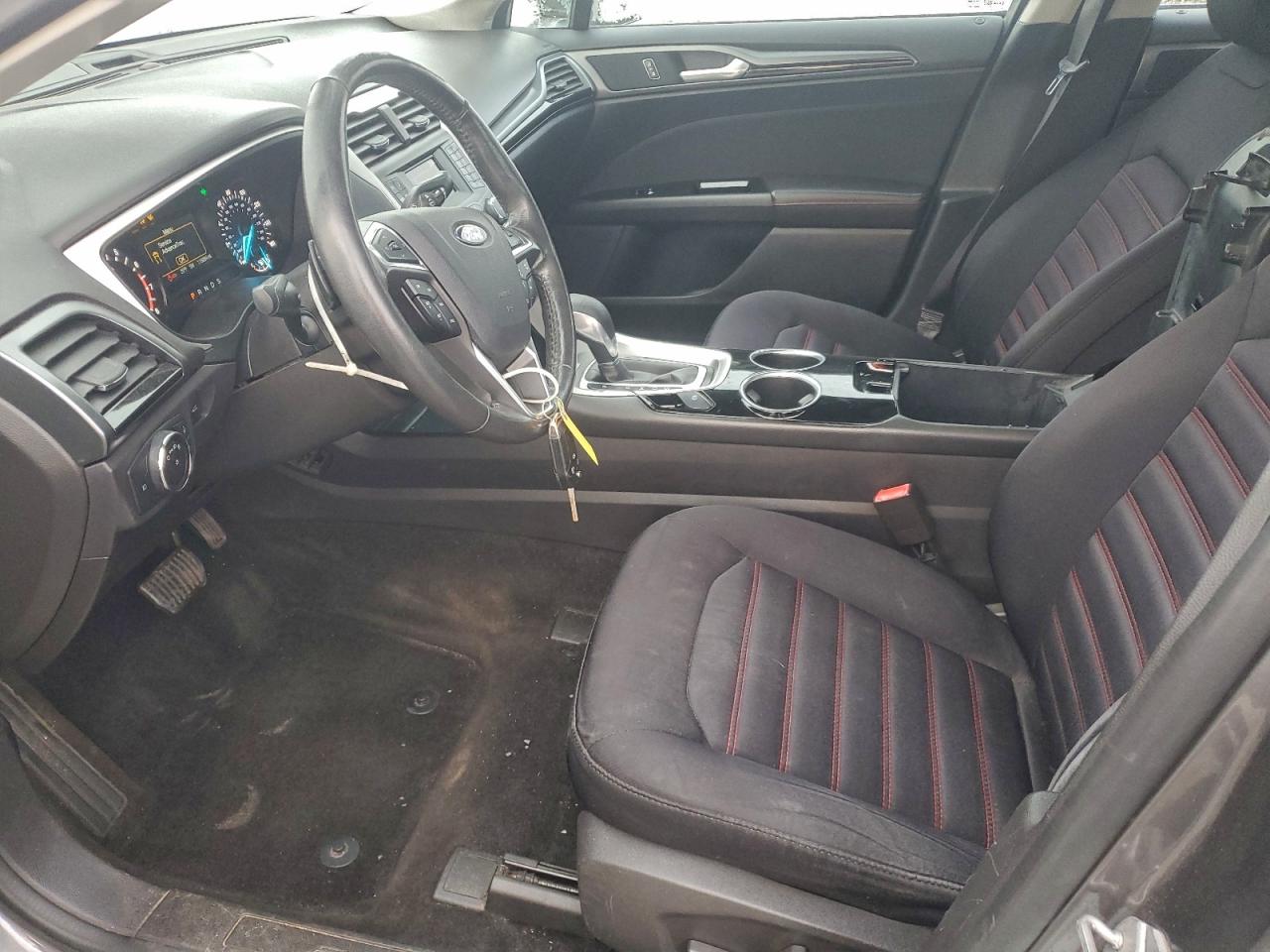 Ford Fusion Se Image 12