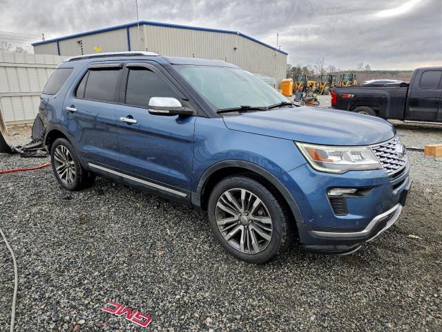 Ford Explorer Platinum Image 3