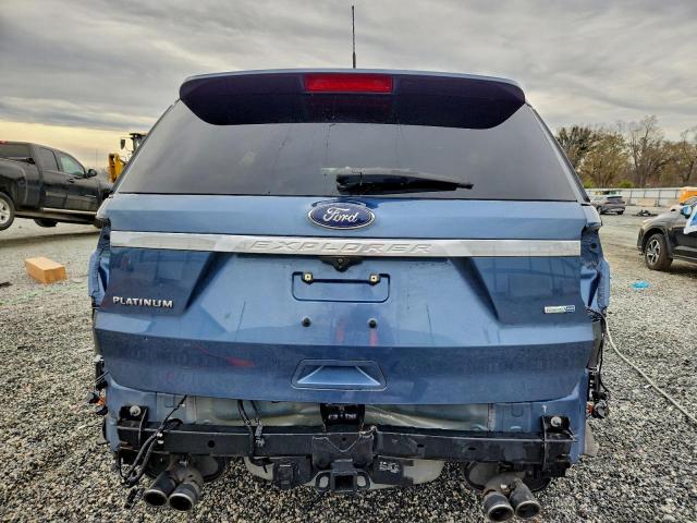 Ford Explorer Platinum Image 10