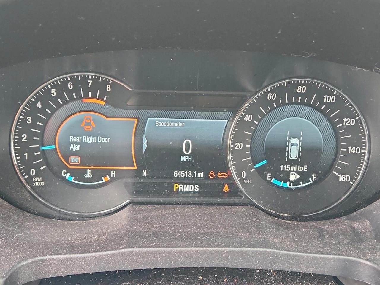 Ford Explorer Platinum Image 4