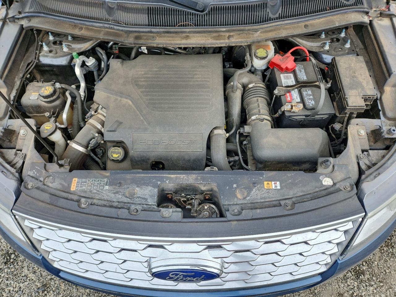 Ford Explorer Platinum Image 13