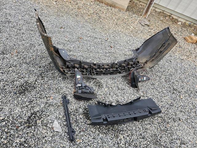 Ford Explorer Platinum Image 14