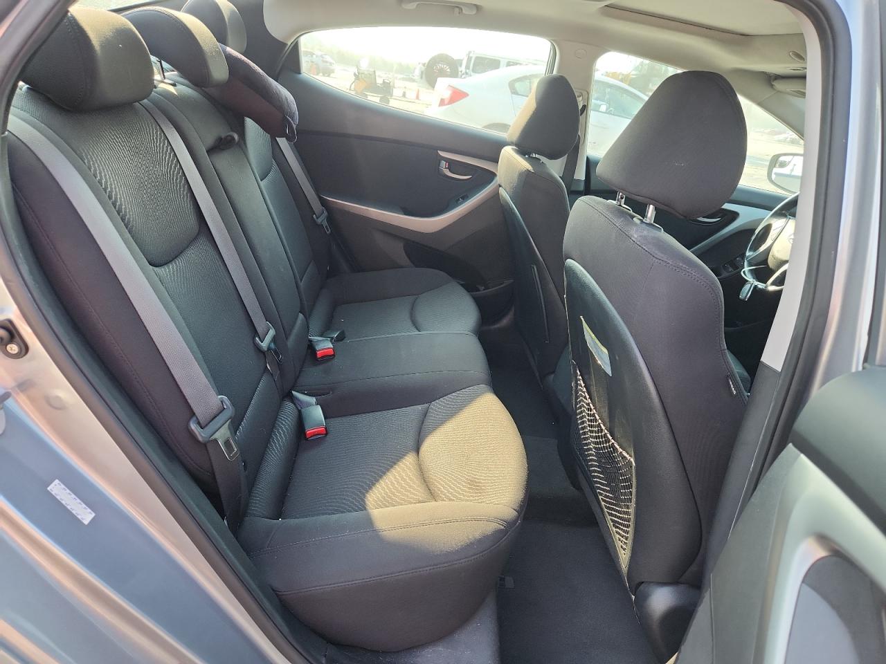 Hyundai ELANTRA Se Image 11