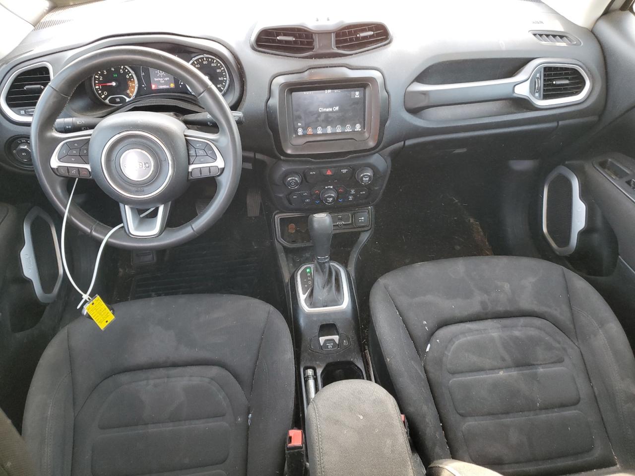 Jeep Renegade Latitude Image 10