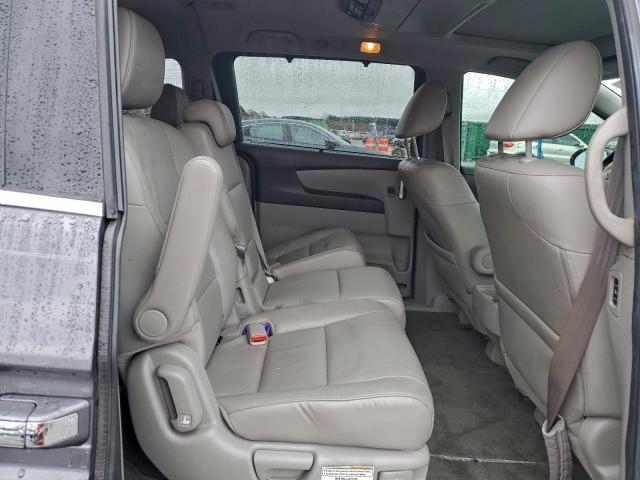 Honda Odyssey Touring Image 12