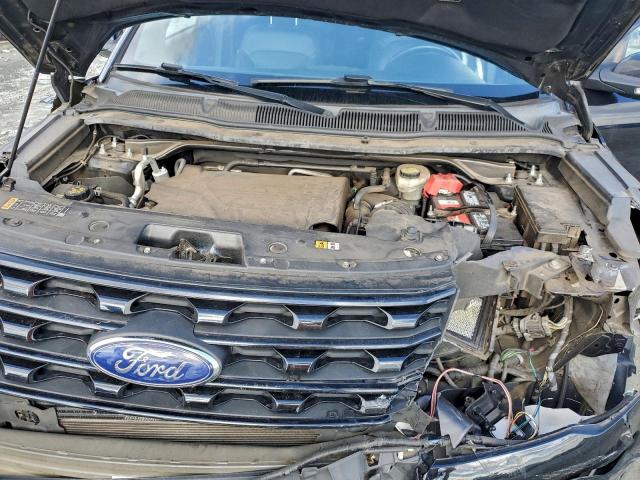 Ford Explorer Sport Image 8