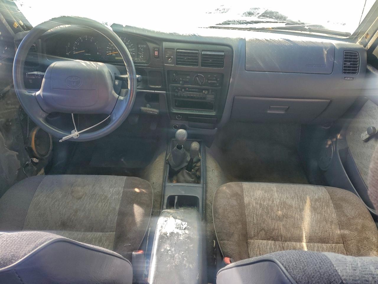 Toyota Tacoma Image 4