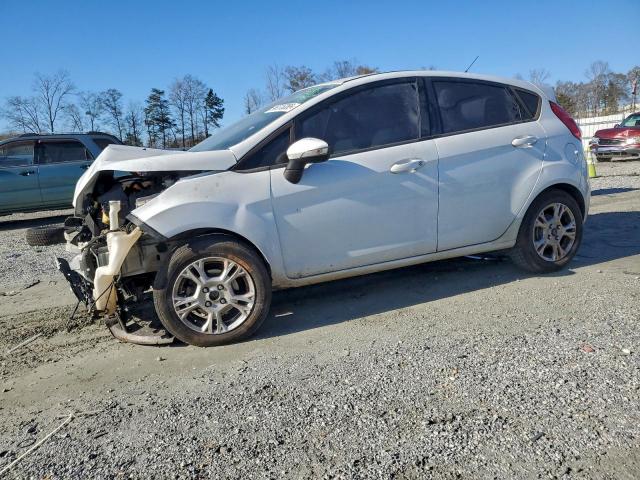  Salvage Ford Fiesta