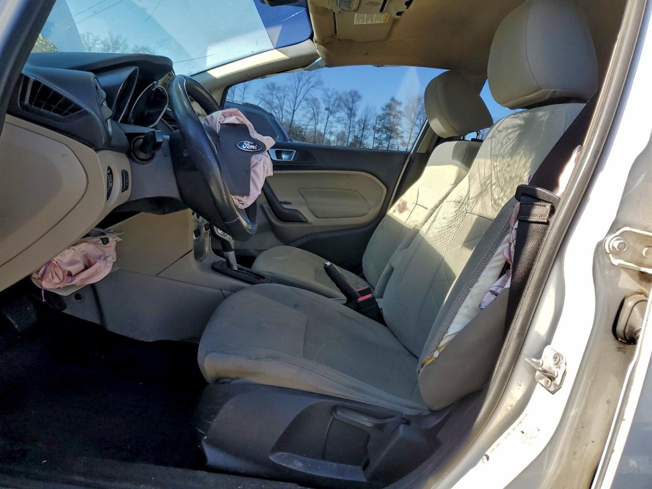 Ford Fiesta Se Image 6