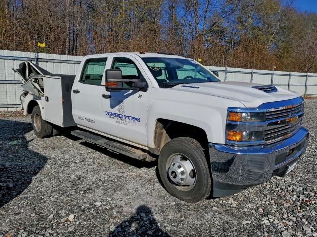 Chevrolet Silverado C3500 Image 11