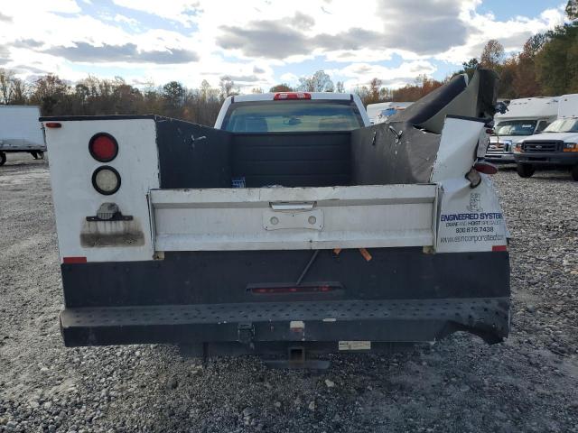 Chevrolet Silverado C3500 Image 5