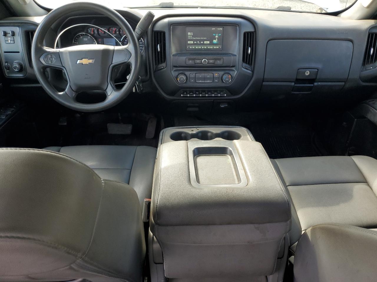 Chevrolet Silverado C3500 Image 12