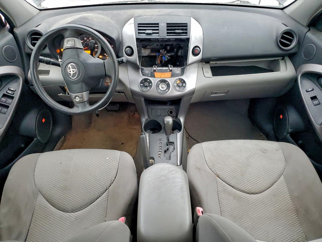 Toyota RAV4 Limited Image 2