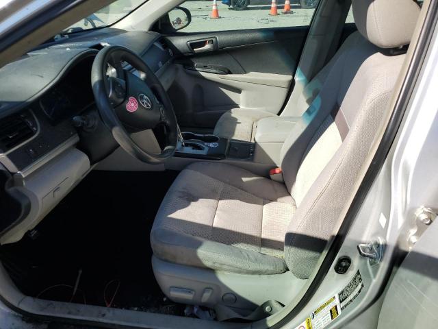 Toyota Camry L Image 12