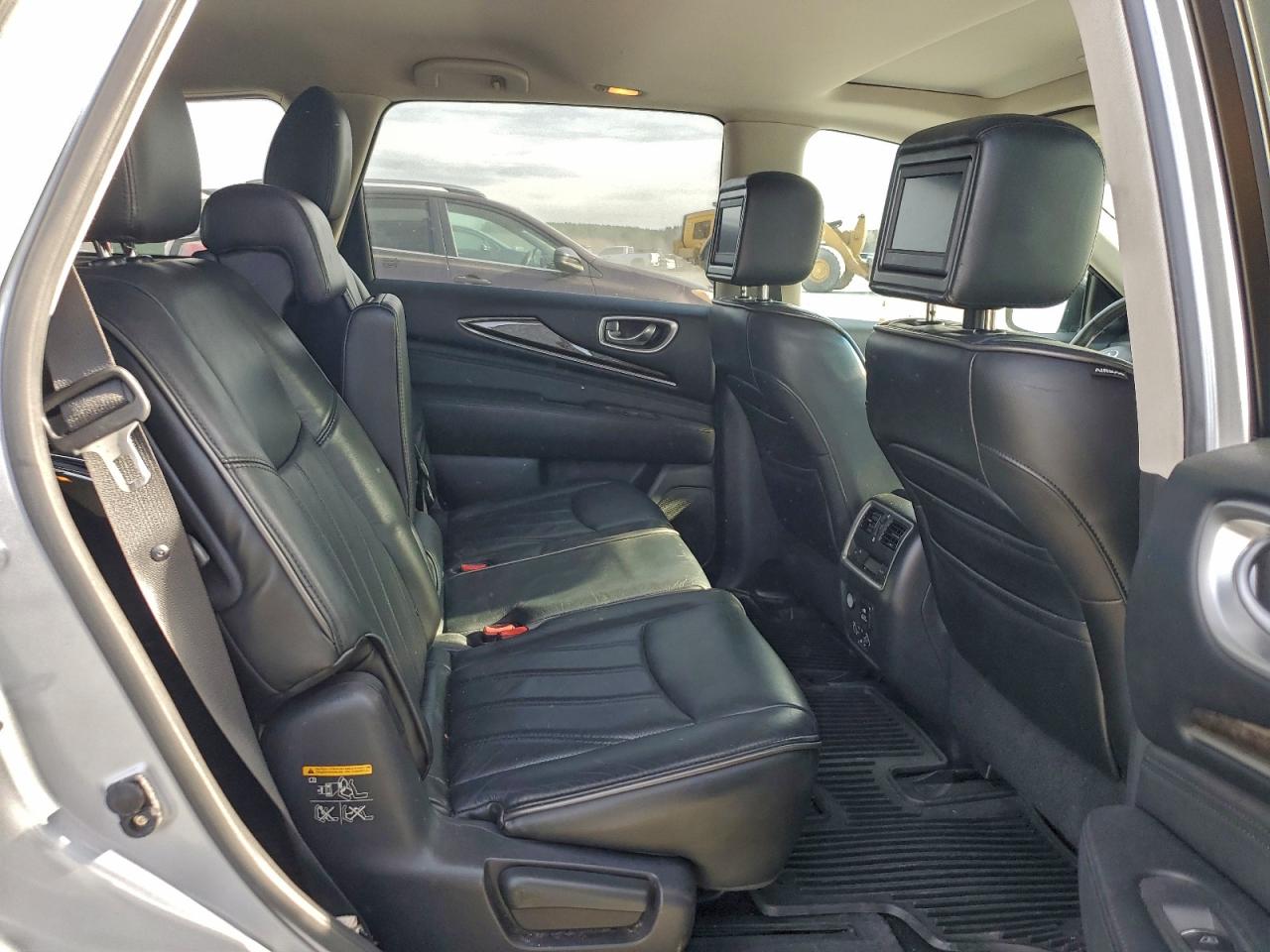 INFINITI JX35 Image 8