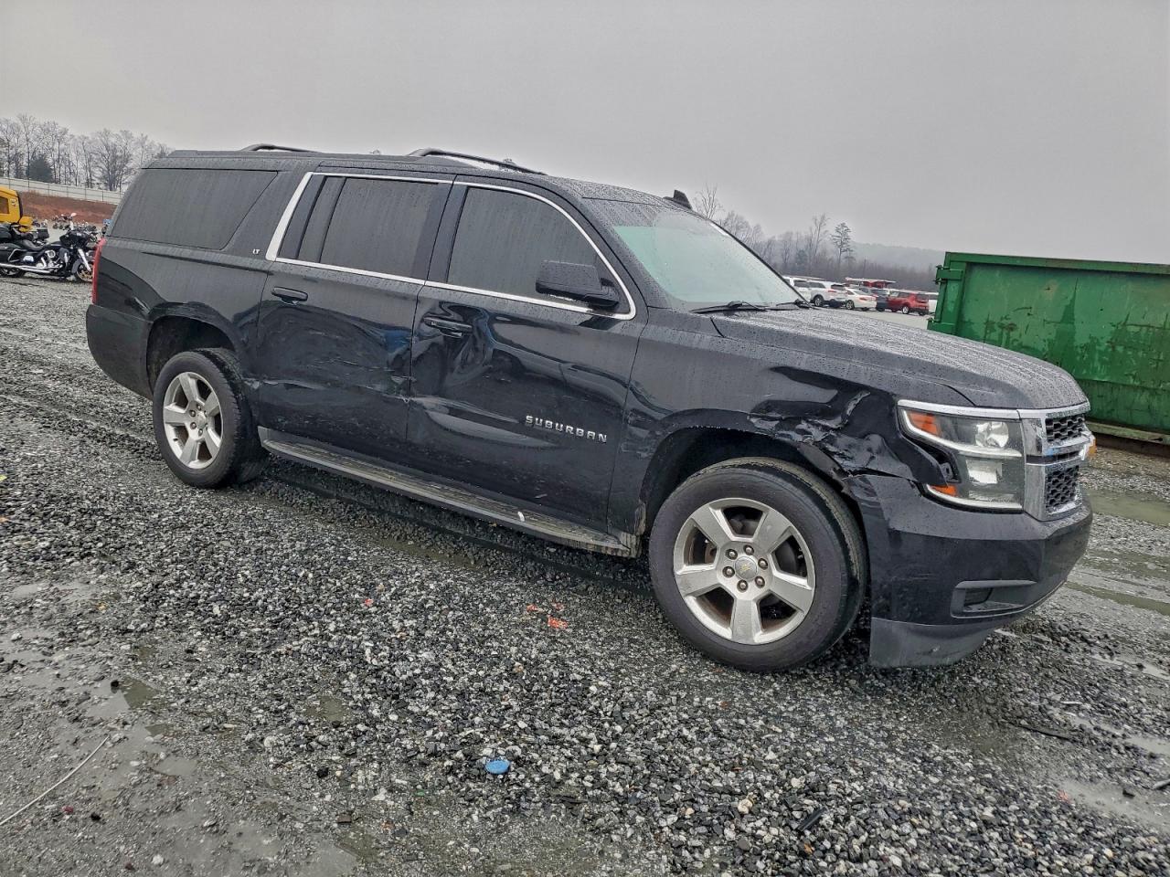 Chevrolet Suburban C1500 Lt Image 6