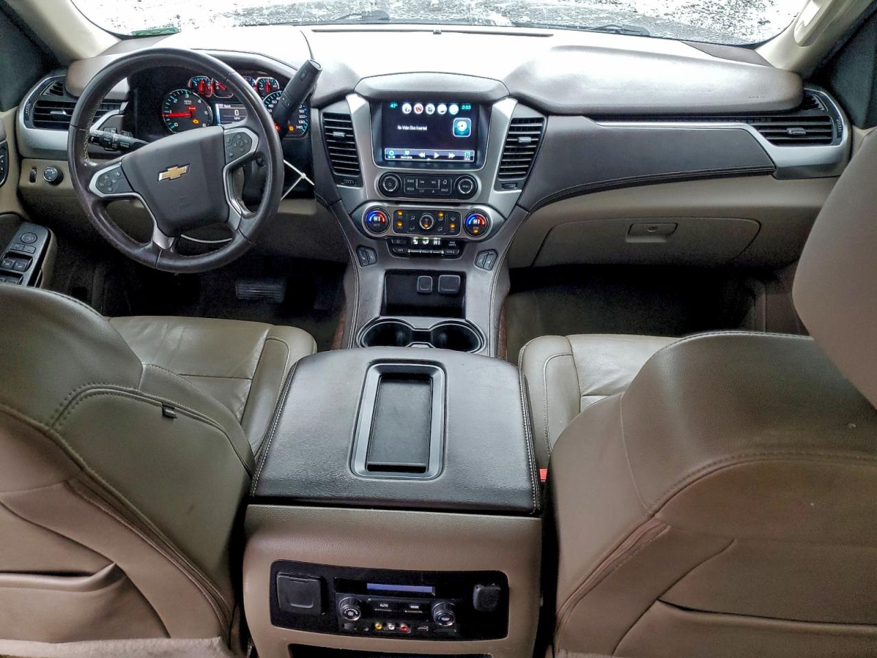 Chevrolet Suburban C1500 Lt Image 11