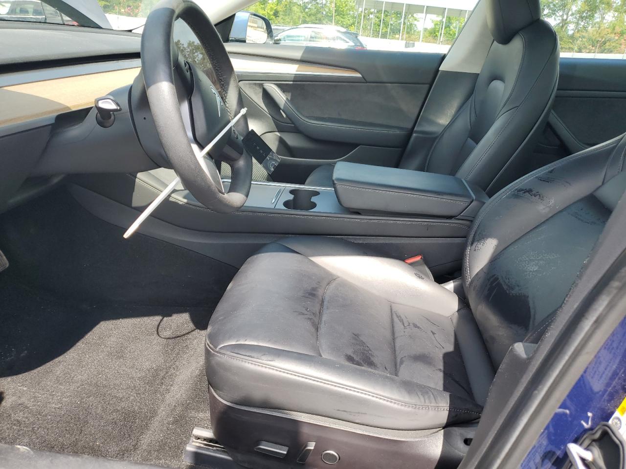 Tesla Model 3 Image 11
