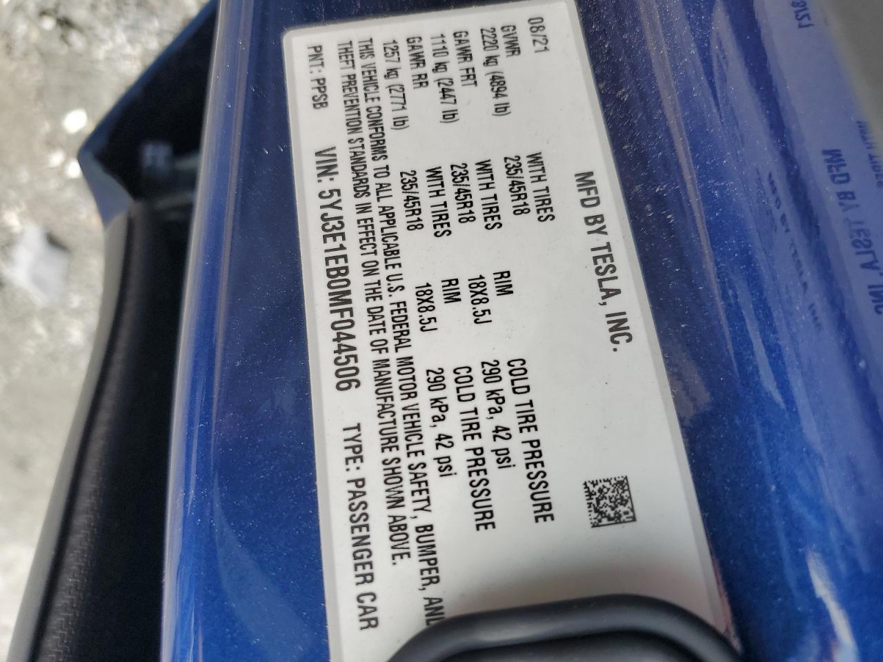 Tesla Model 3 Image 12