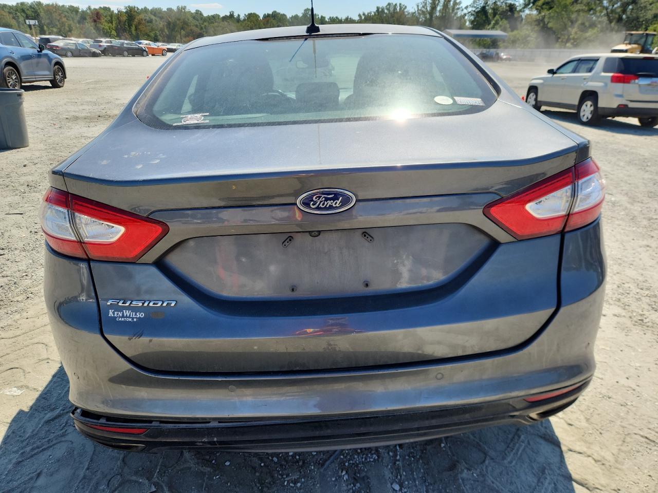 Ford Fusion Titanium Image 8
