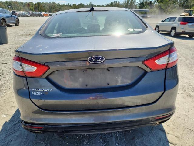 Ford Fusion Titanium Image 8