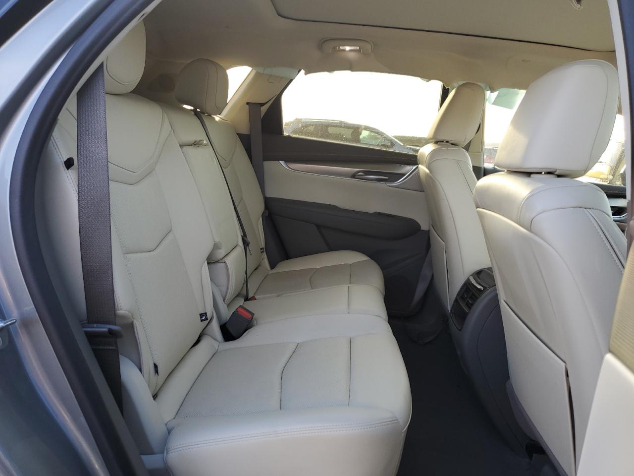 Cadillac XT5 Premium Luxury Image 9