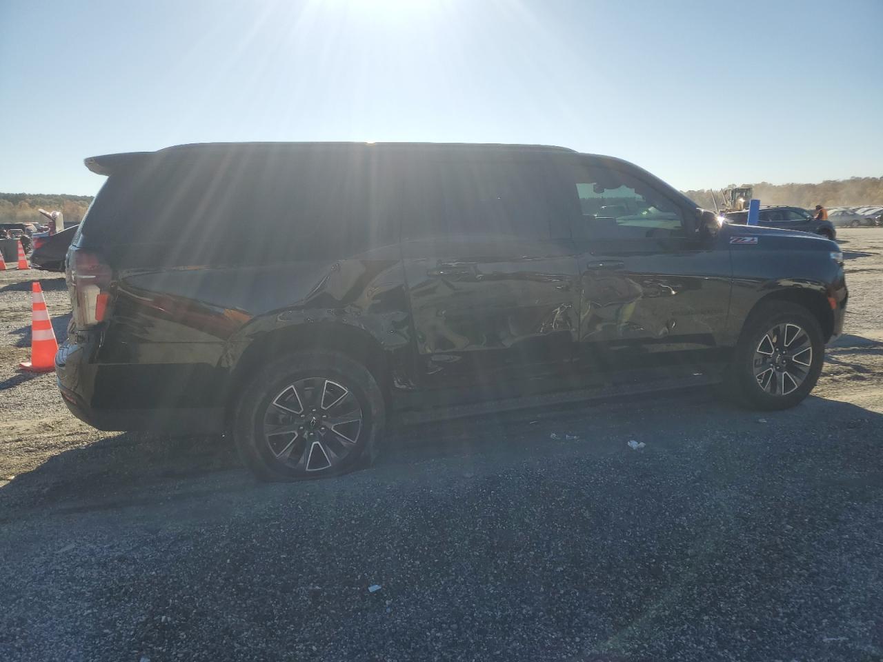 Chevrolet Suburban K1500 Z71 Image 10