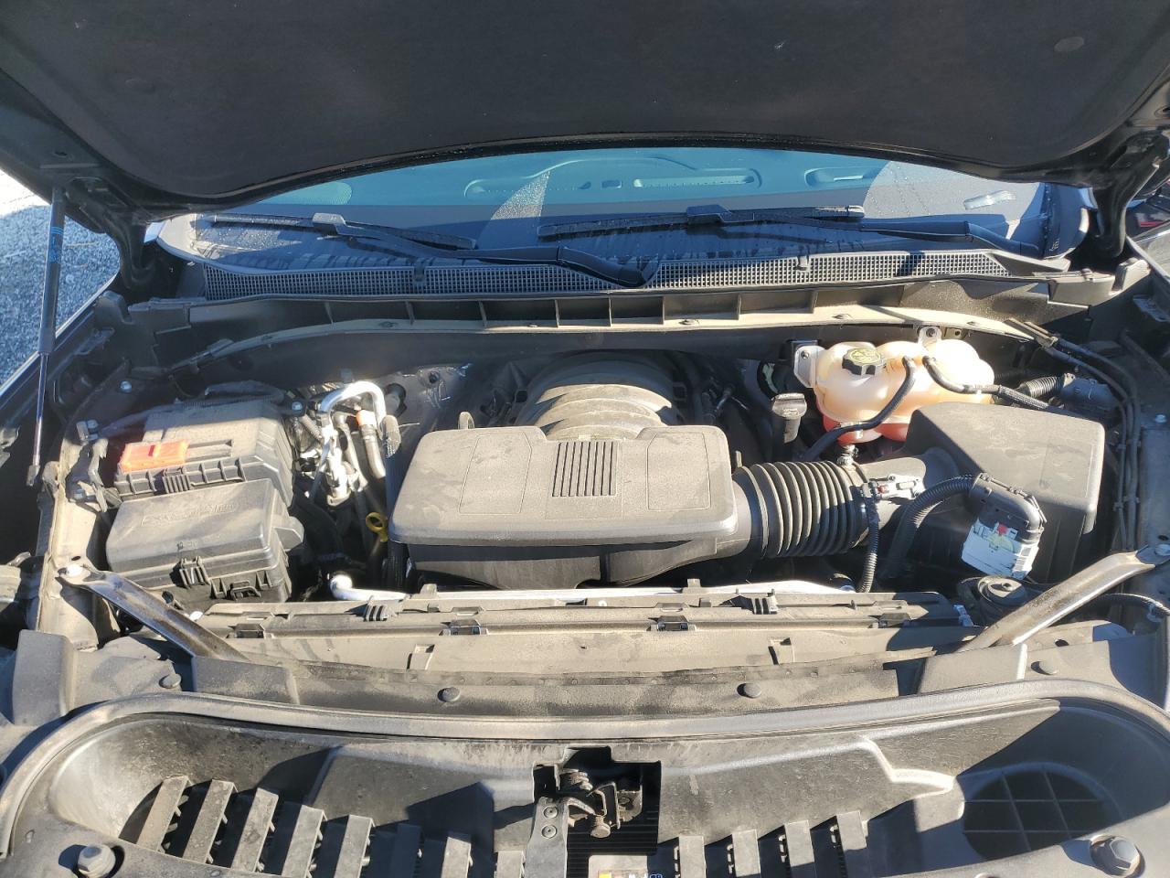 Chevrolet Suburban K1500 Z71 Image 3