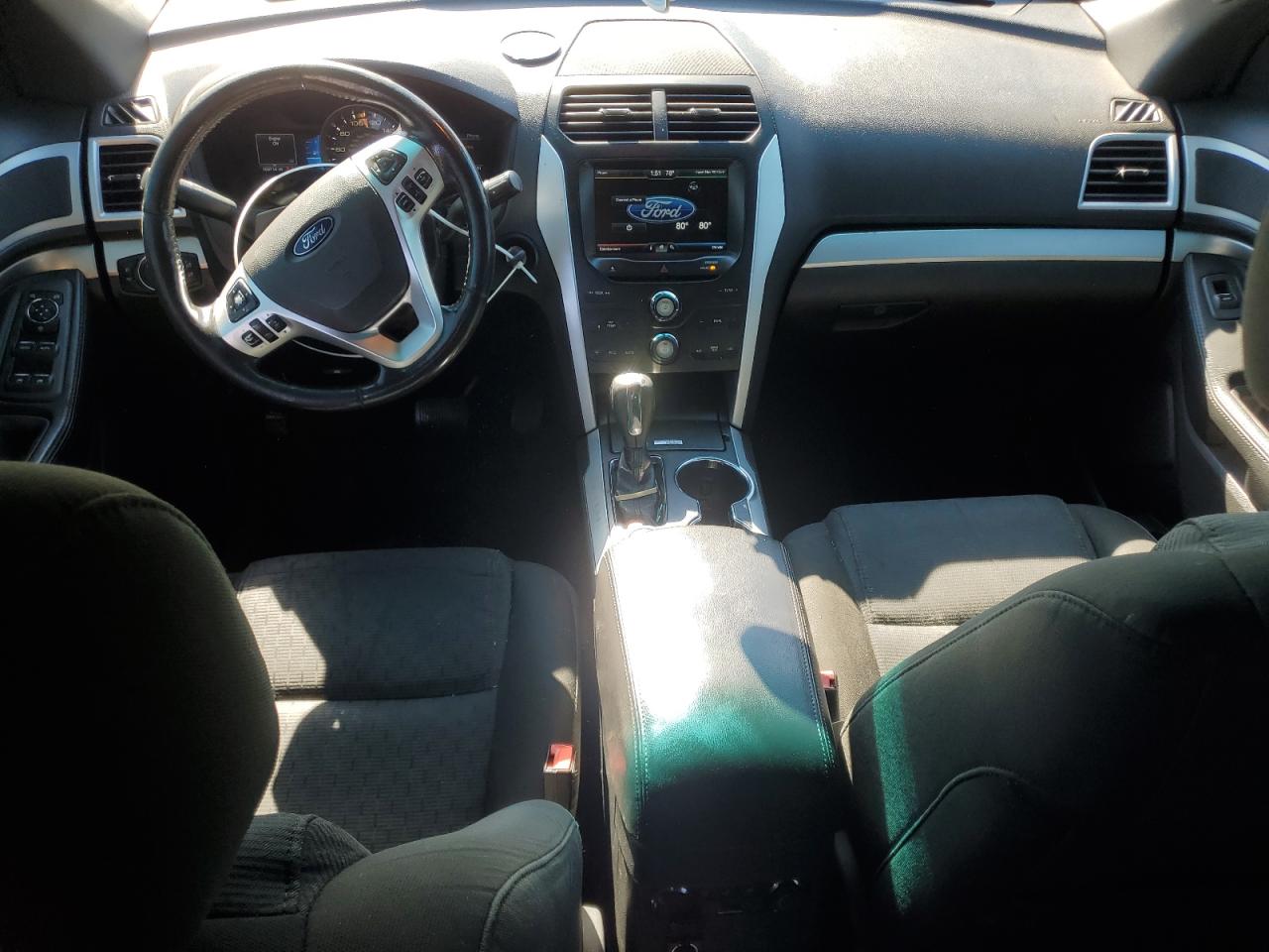 Ford Explorer Xlt Image 5