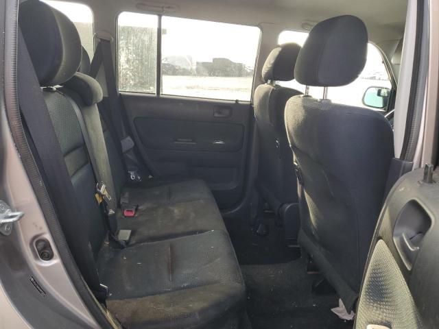 Toyota Scion Xb Image 6