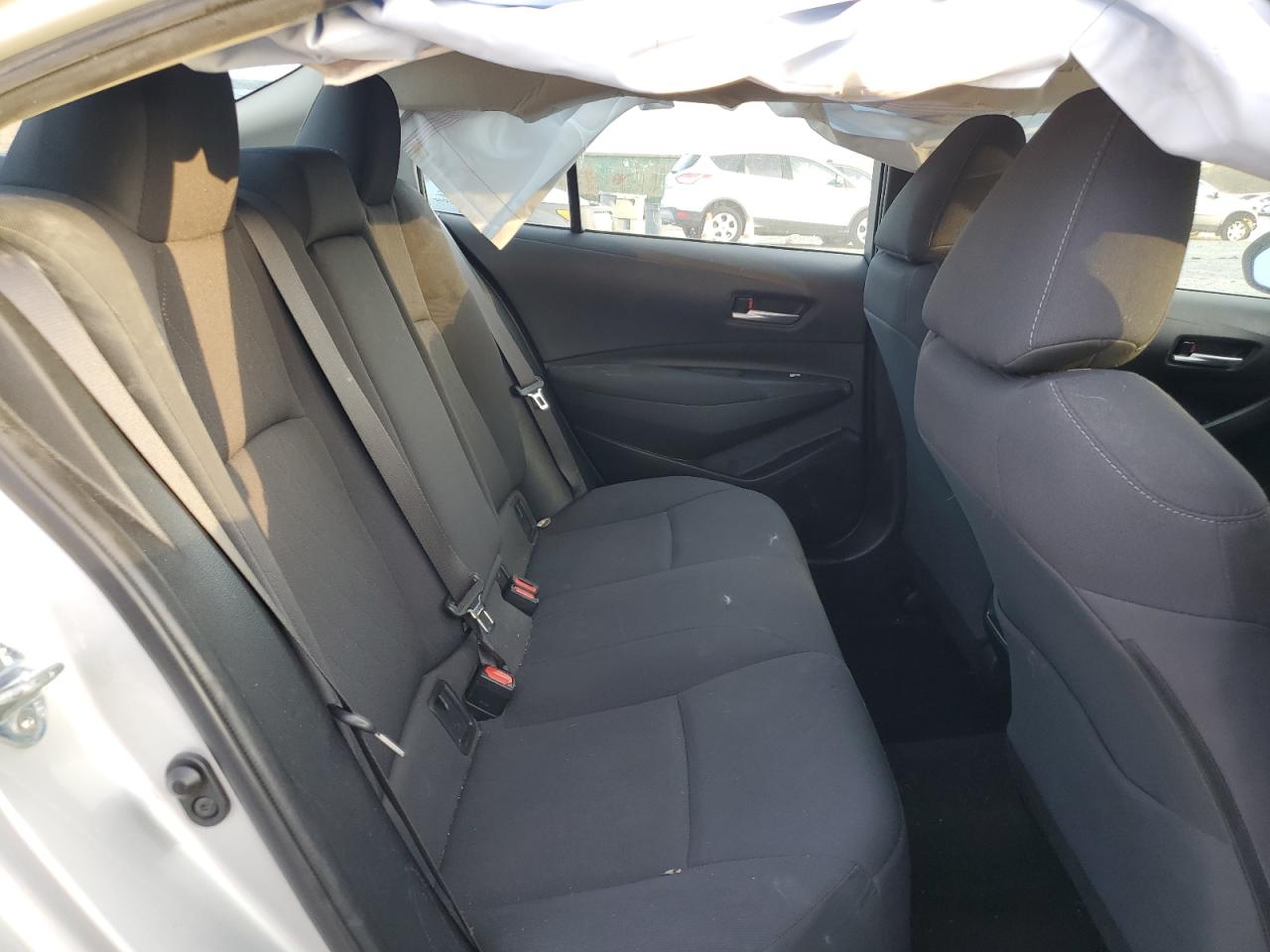 Toyota Corolla Le Image 10