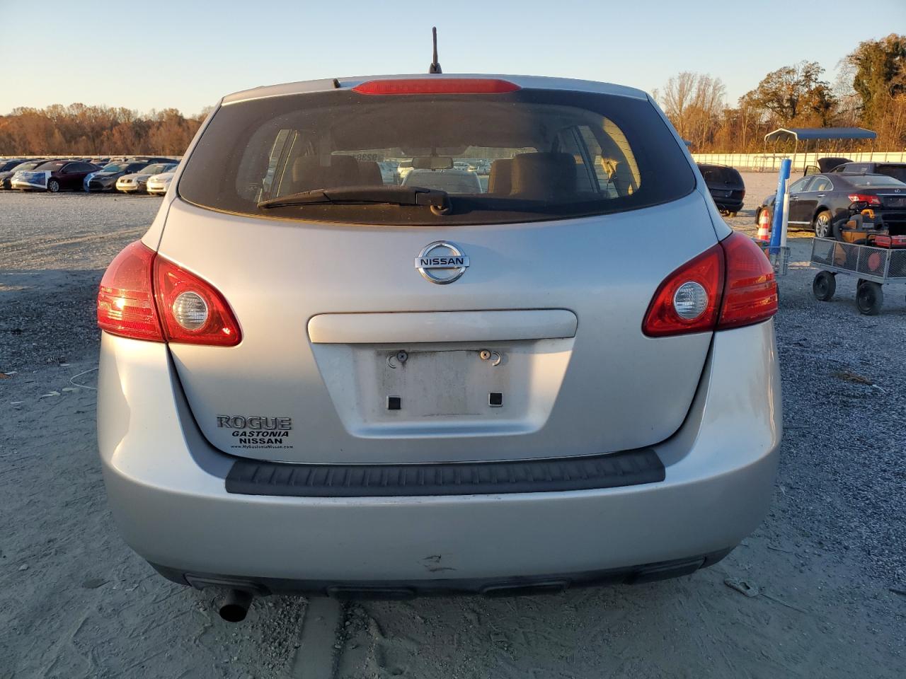 Nissan Rogue S Image 2