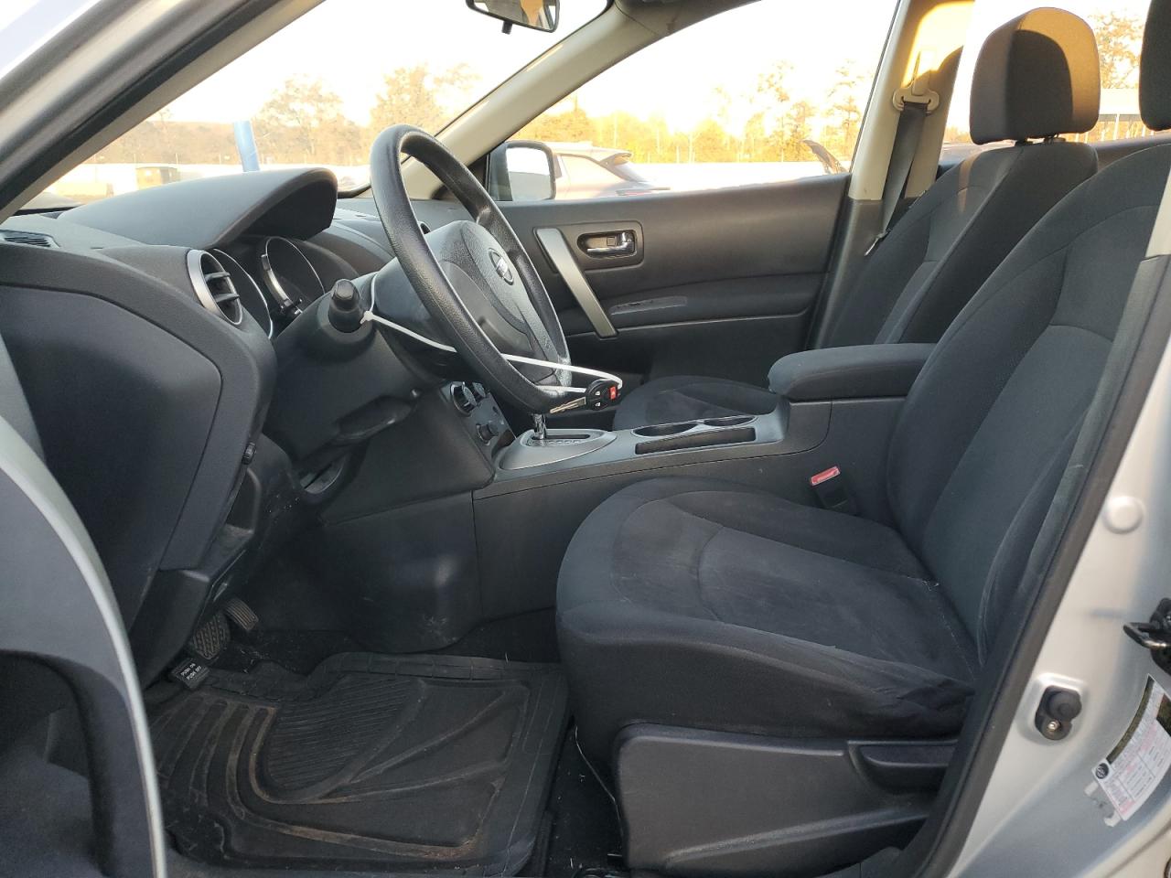 Nissan Rogue S Image 11