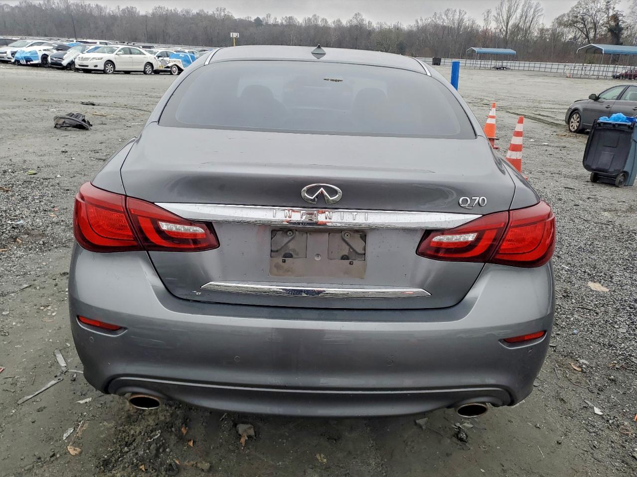 INFINITI Q70 3.7 Image 9