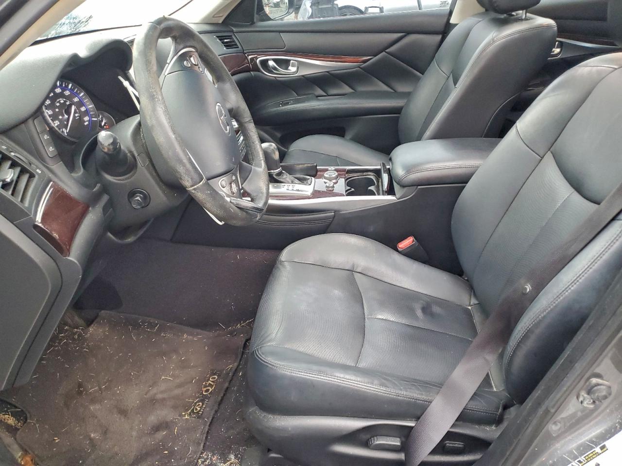 INFINITI Q70 3.7 Image 7