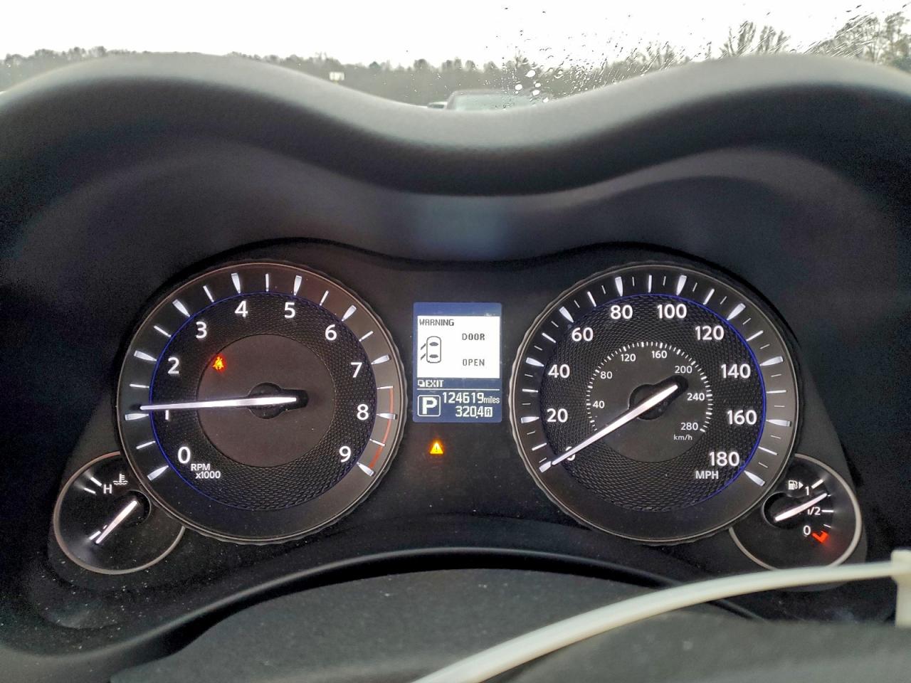 INFINITI Q70 3.7 Image 5