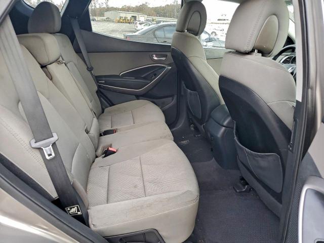 Hyundai SANTA FE Image 8