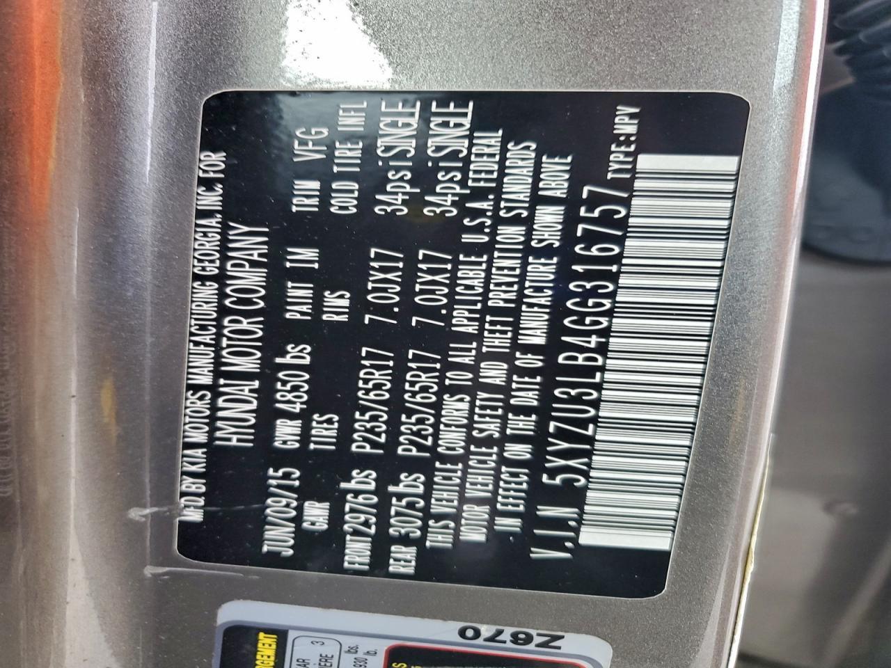 Hyundai SANTA FE Image 2