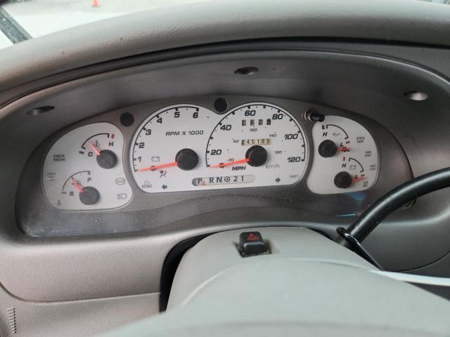 Ford Explorer Image 9