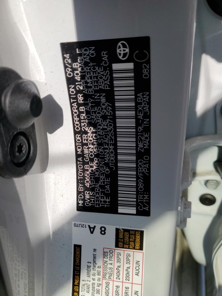 Toyota Corolla Le Image 6