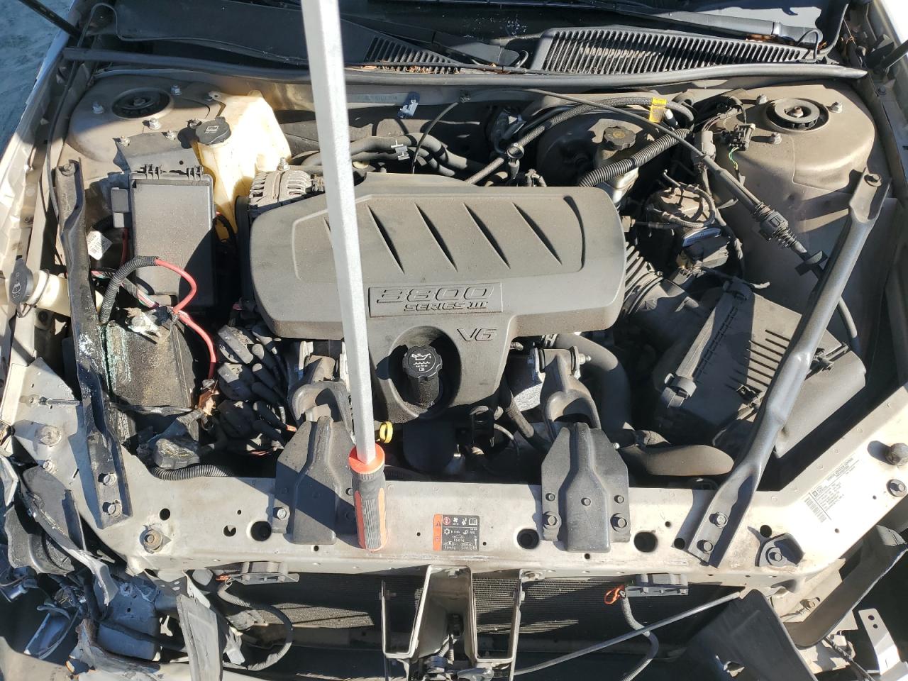 Buick LaCrosse Cx Image 13