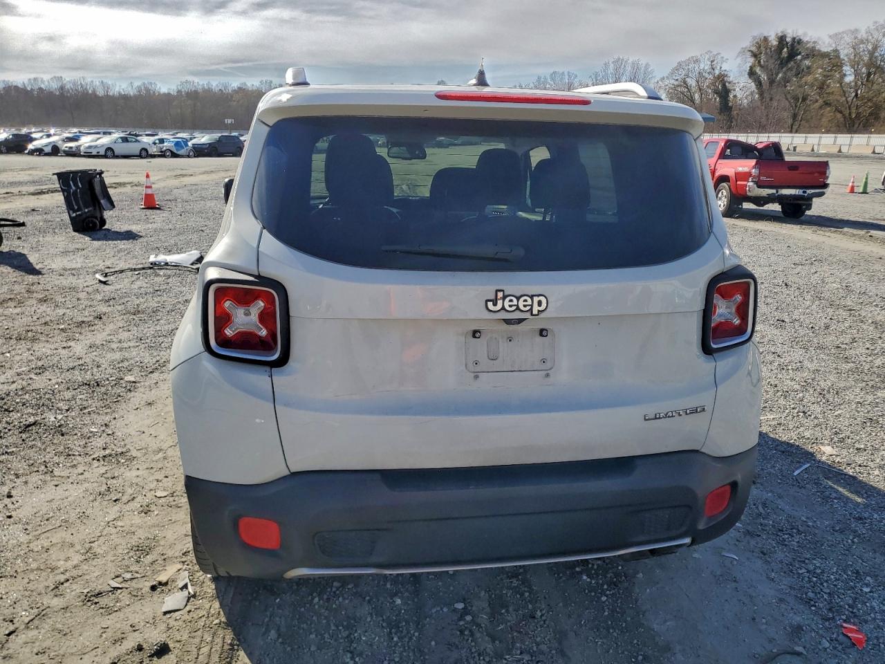 Jeep Renegade Limited Image 11