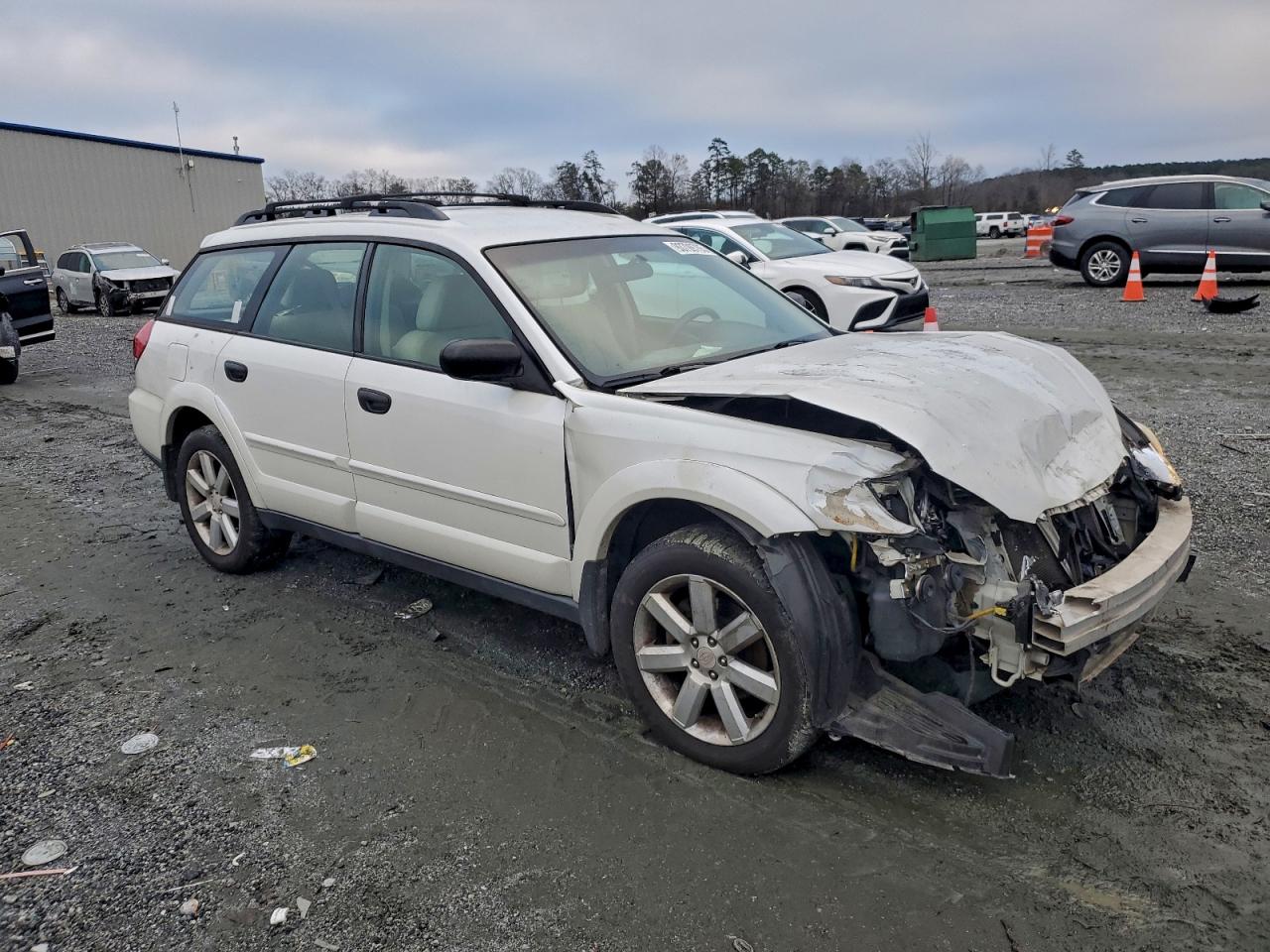 Subaru Outback 2.5i Image 2