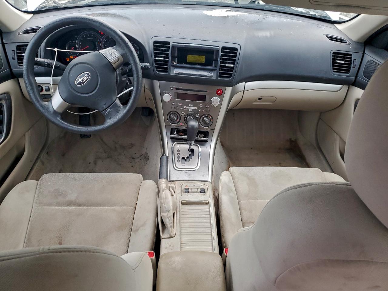 Subaru Outback 2.5i Image 6