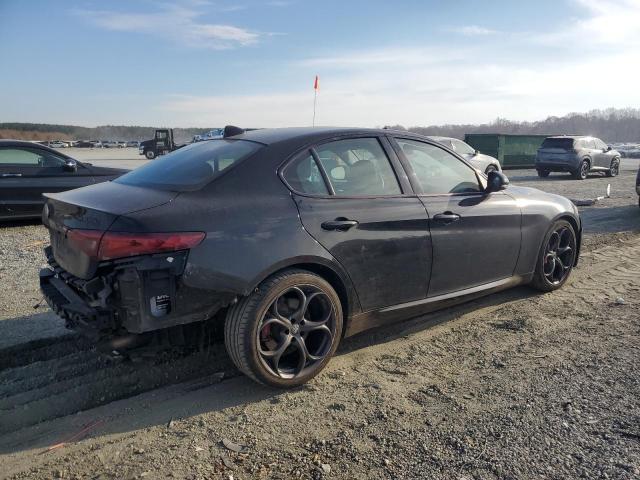 Alfa Romeo Giulia Image 12