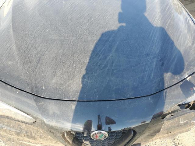 Alfa Romeo Giulia Image 10