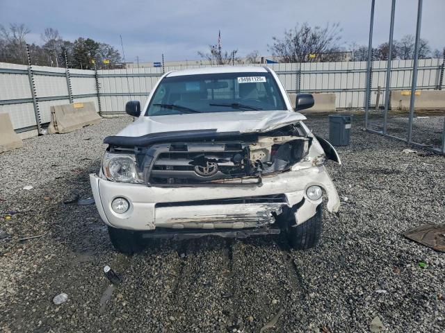 Toyota Tacoma Prerunner Access Cab Image 5