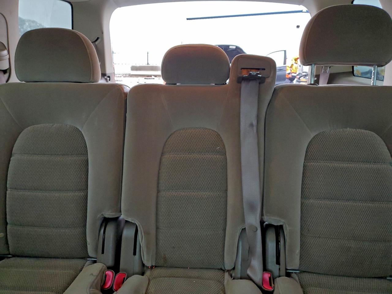 Ford Explorer Xlt Image 6